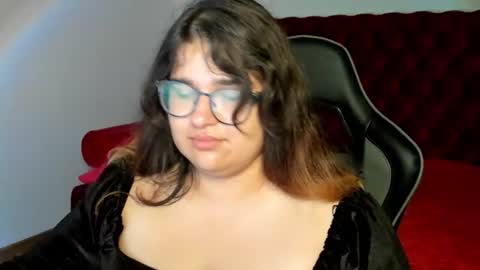 Snapshot of ameliegraces chatting on June 15, 5:15 pm AmelieGraces online show from June 15, 5:15 pm