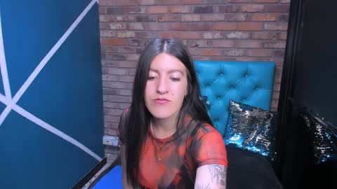 Snapshot of ameliegray chatting on December 26, 7:38 pm A M E L I E online show from December 26, 7:38 pm