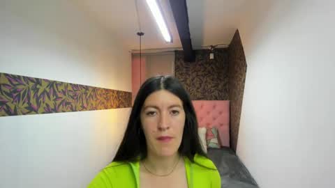 Snapshot of ameliegray chatting on March 12, 6:00 pm A M E L I E online show from March 12, 6:00 pm