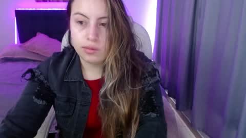 Snapshot of amelierose1 chatting on April 19, 2:27 pm Amelie online show from April 19, 2:27 pm