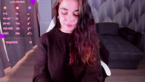 Snapshot of amelihalls chatting on September 27, 9:14 am A M E L I A online show from September 27, 9:14 am