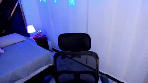 Ameli online show from December 18, 8:03 pm