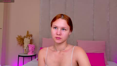 AmeliRoyse online show from November 16, 5:07 pm