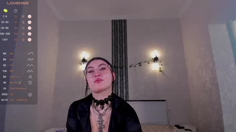 Aylin  online show from February 1, 7:05 am