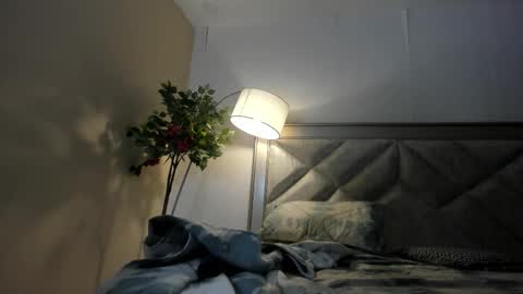 Amelie gadotx ig online show from January 18, 2:48 am