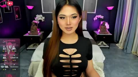 Claire online show from June 4, 4:35 pm