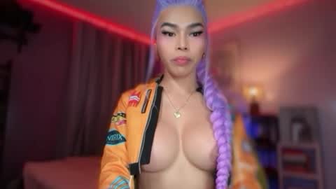 Snapshot of amethyst_ts chatting on February 25, 2:10 am AMETHYST look at my BIO online show from February 25, 2:10 am