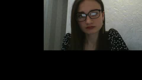Julia  online show from February 11, 6:33 pm