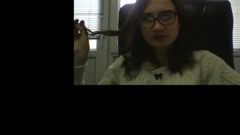 Julia  online show from February 13, 9:51 am