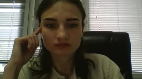 Julia  online show from February 13, 12:54 pm
