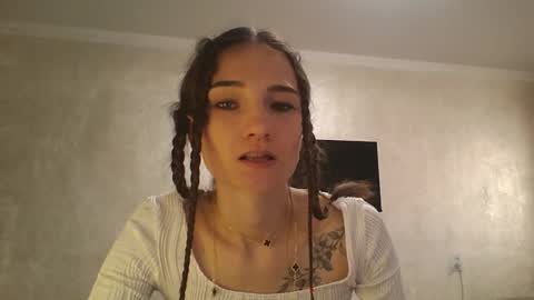 Julia  online show from October 7, 8:55 am