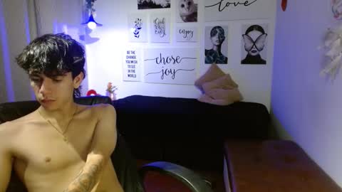 Snapshot of amethystshadow chatting on February 28, 3:46 pm amethystshadow online show from February 28, 3:46 pm