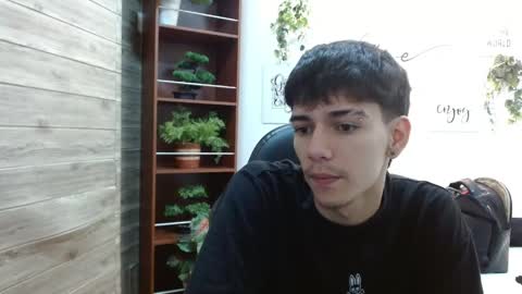 Snapshot of amethystshadow chatting on April 23, 4:14 am amethystshadow online show from April 23, 4:14 am