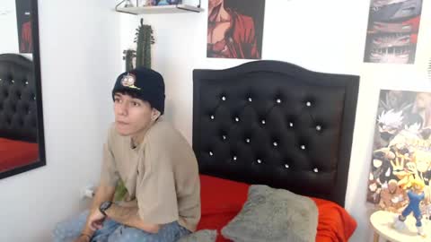 Snapshot of amethystshadow chatting on May 16, 4:09 am amethystshadow online show from May 16, 4:09 am