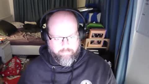 Snapshot of amf_1982 chatting on September 25, 1:37 pm Andy online show from September 25, 1:37 pm