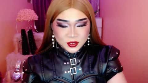 Queen Mireska online show from September 19, 8:49 am