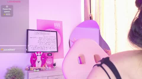 Snapshot of amicuper chatting on March 31, 7:14 pm Amy online show from March 31, 7:14 pm