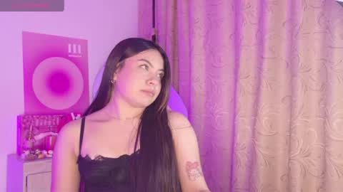 Snapshot of amicuper chatting on April 24, 1:19 am Amy online show from April 24, 1:19 am
