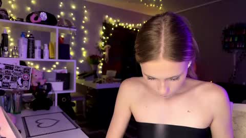 Amily online show from March 23, 3:05 pm