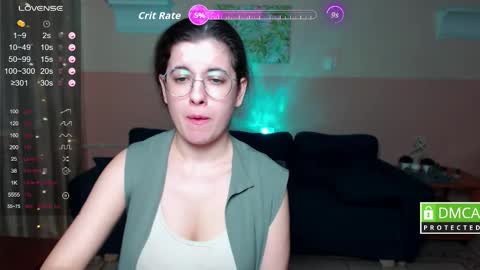 Snapshot of aminabeatris chatting on October 25, 7:05 am Amina online show from October 25, 7:05 am