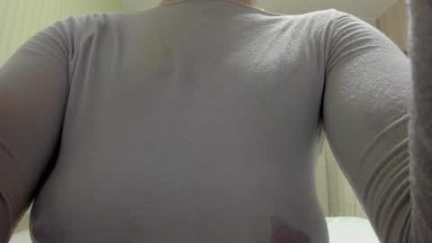 Snapshot of aminaswan_ chatting on October 4, 6:39 pm Kristina online show from October 4, 6:39 pm