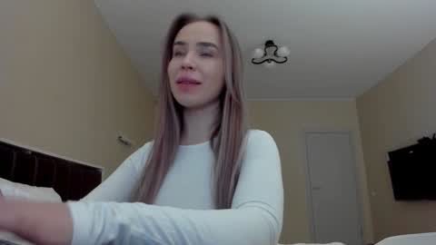 Snapshot of aminaswan_ chatting on November 25, 12:05 pm Kristina online show from November 25, 12:05 pm