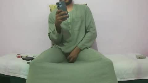 Amir online show from October 28, 8:55 pm