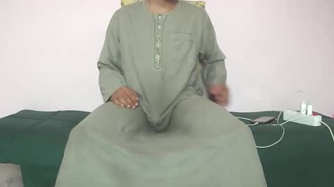 Amir online show from November 3, 9:32 am