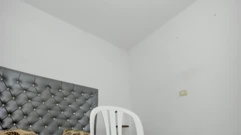 Snapshot of amir_mikelsen chatting on February 3, 4:20 pm Mikelsen online show from February 3, 4:20 pm