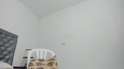 Snapshot of amir_mikelsen chatting on February 8, 7:38 pm Mikelsen online show from February 8, 7:38 pm