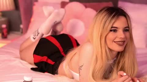 amiralovely online show from July 19, 7:50 pm