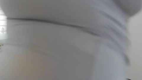 Snapshot of amiravyxen chatting on March 27, 7:14 am Amira Vyxen online show from March 27, 7:14 am