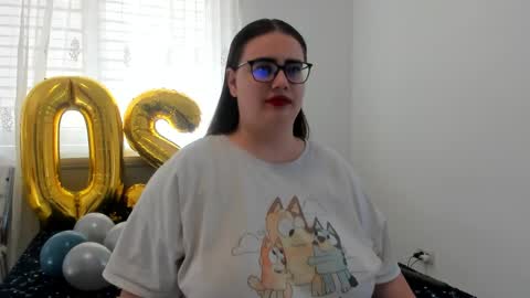 Snapshot of amiravyxen chatting on April 29, 7:12 am Amira Vyxen online show from April 29, 7:12 am
