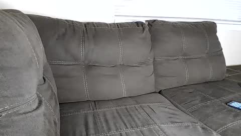 Snapshot of amiri_sweater chatting on March 9, 9:13 am amiri_sweater online show from March 9, 9:13 am