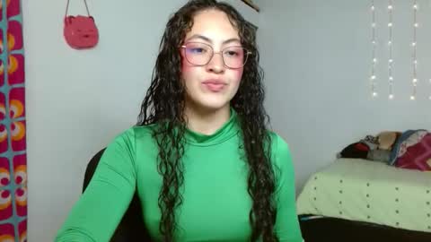 amitlu_ online show from October 20, 6:08 pm