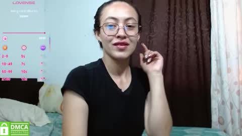Snapshot of amitlu_ chatting on June 4, 10:27 pm amitlu_ online show from June 4, 10:27 pm