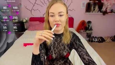 Snapshot of amiwillow chatting on March 18, 7:22 am Anna online show from March 18, 7:22 am