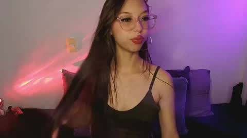 Snapshot of ammeliejoy chatting on June 2, 11:51 pm Ammelie online show from June 2, 11:51 pm