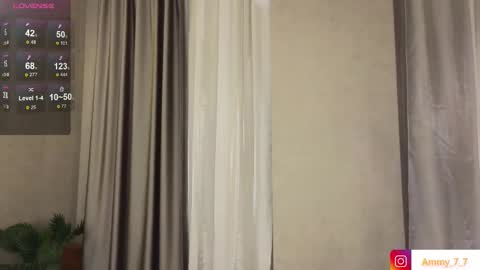 Ammy  dont forget to thumbs up me  online show from October 3, 3:25 am