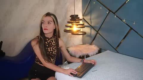 ammy durand online show from June 7, 7:17 pm