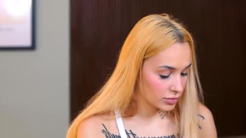 ammylicious_doll online show from September 14, 6:01 am