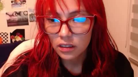 yisel online show from October 24, 1:03 am