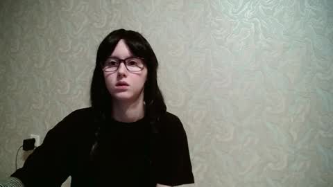 Amomira online show from October 12, 3:44 pm