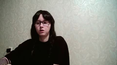 Amomira honeyx online show from December 4, 1:59 am