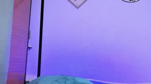 Snapshot of amon_kyle chatting on November 10, 9:58 pm Amon online show from November 10, 9:58 pm