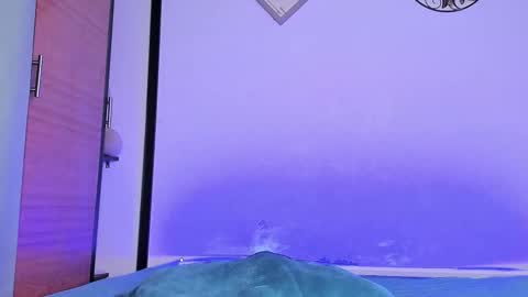 Snapshot of amon_kyle chatting on March 25, 9:59 am Amon online show from March 25, 9:59 am