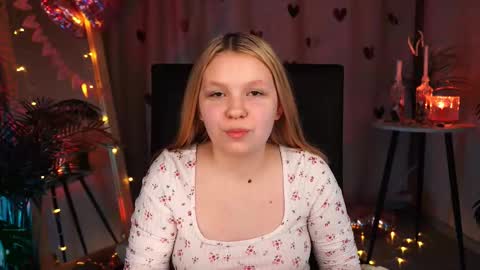 Tessa  online show from February 13, 4:50 pm