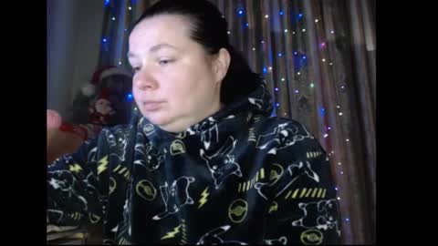 amorelara online show from December 15, 6:17 am