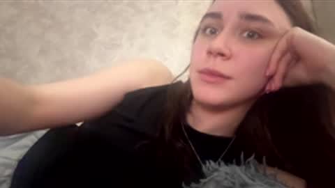 miss unforgettable online show from February 25, 6:06 pm