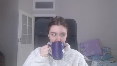 miss unforgettable online show from March 25, 11:16 am